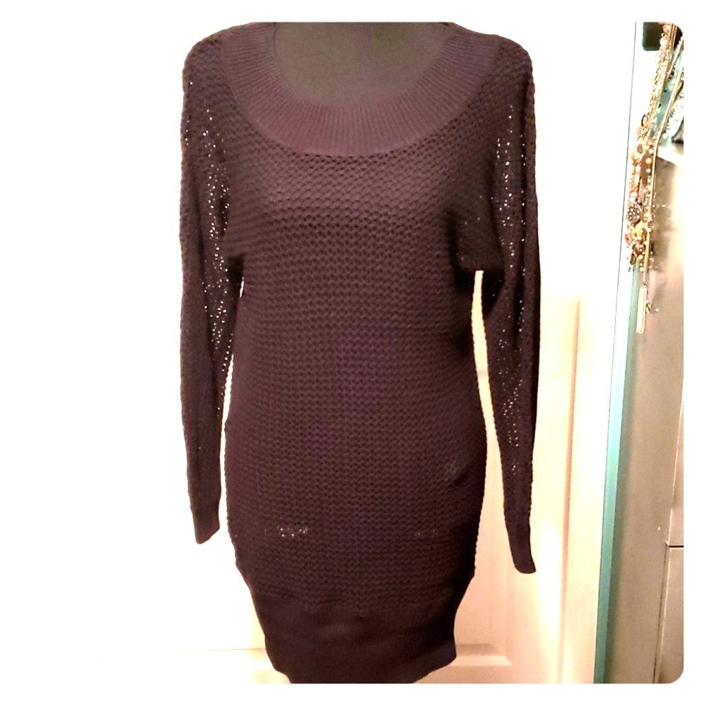 🆕NEW IN bag. Nene brand black tunic sweater